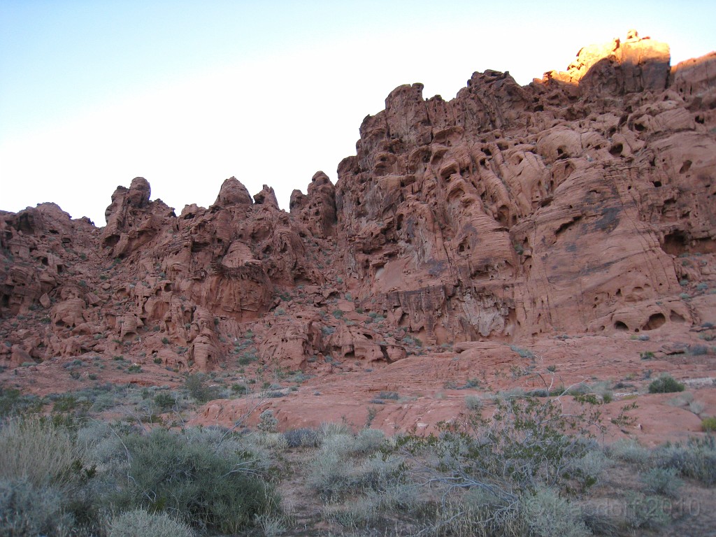 Las Vegas 2010 - Valley of Fire 1091.JPG - The 2010 Las Vegas Fire - Ice and Sweat Tour. Half Marathon, Red Rock Canyon, Mt. Charleston, Casinos, Valley of Fire.... and buffets!